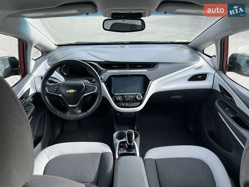 Хэтчбек Chevrolet Bolt EV 2017 в Запорожье фото 10 Хэтчбек Chevrolet Bolt EV 2017 в Запорожье