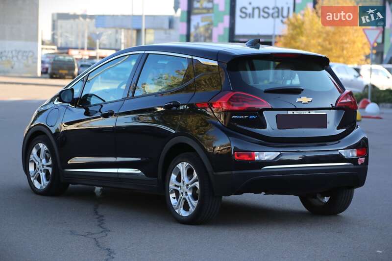 Хэтчбек Chevrolet Bolt EV 2018 в Киеве