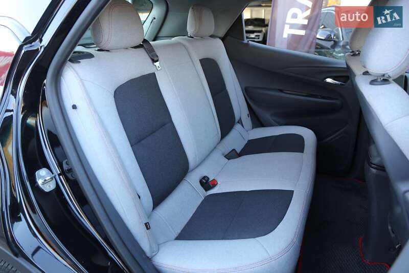 Хэтчбек Chevrolet Bolt EV 2018 в Киеве