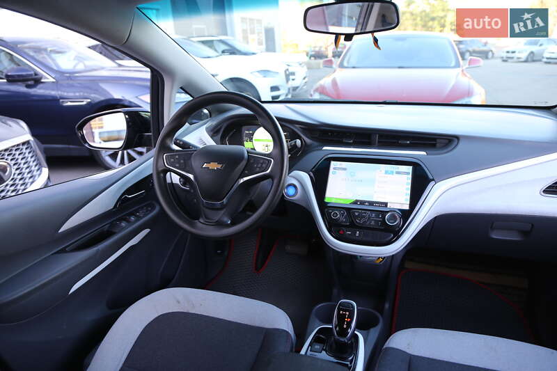 Хэтчбек Chevrolet Bolt EV 2018 в Киеве