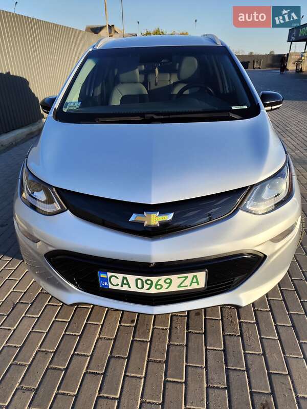 Хетчбек Chevrolet Bolt EV 2017 в Черкасах фото 9 Хетчбек Chevrolet Bolt EV 2017 в Черкасах