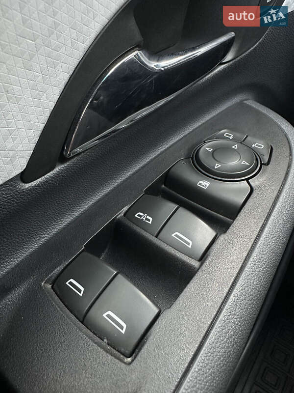 Хетчбек Chevrolet Bolt EV 2018 в Білогородці фото 31 Хетчбек Chevrolet Bolt EV 2018 в Білогородці