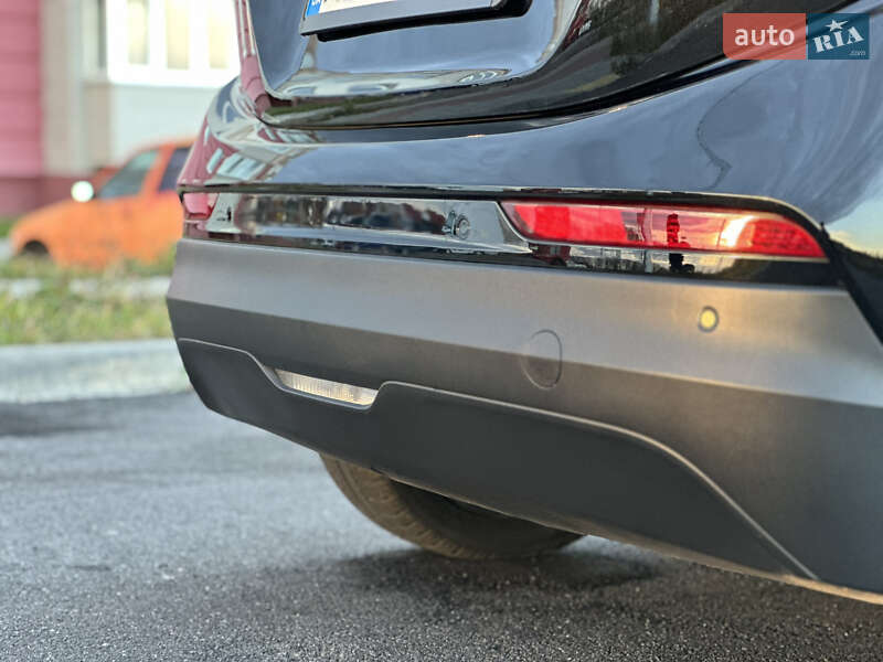 Хэтчбек Chevrolet Bolt EV 2023 в Виннице фото 15 Хэтчбек Chevrolet Bolt EV 2023 в Виннице