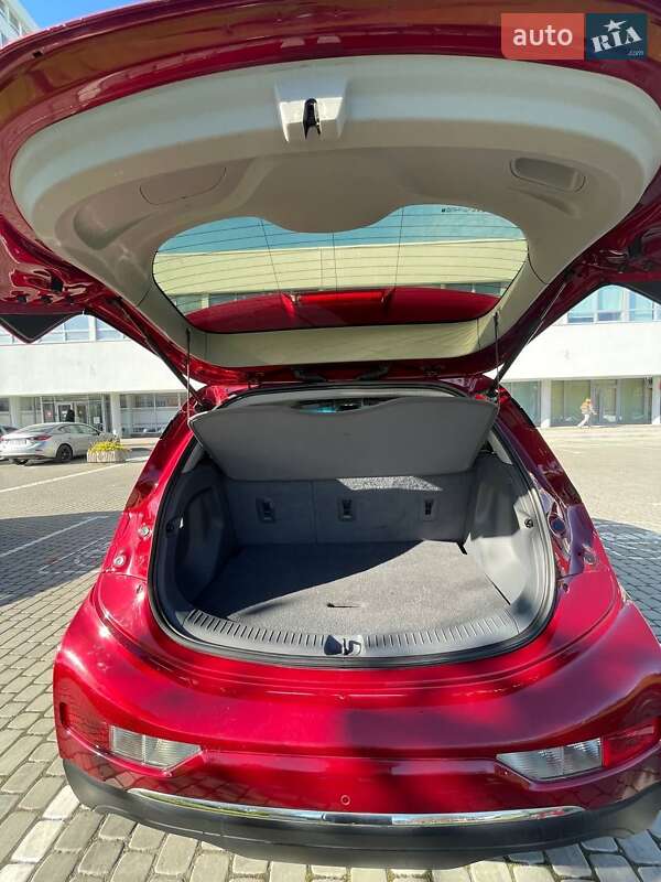 Хэтчбек Chevrolet Bolt EV 2021 в Львове фото 16 Хэтчбек Chevrolet Bolt EV 2021 в Львове