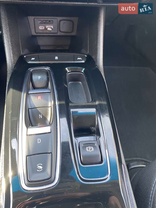 Хэтчбек Chevrolet Bolt EV 2023 в Житомире