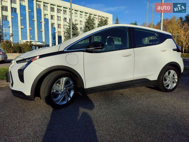 Хэтчбек Chevrolet Bolt EV 2023 в Ровно фото 6 Хэтчбек Chevrolet Bolt EV 2023 в Ровно