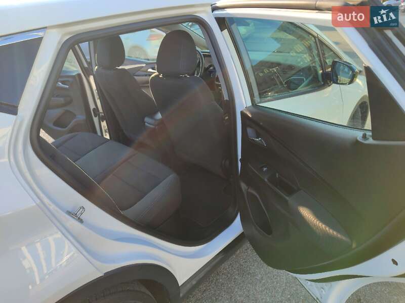 Хэтчбек Chevrolet Bolt EV 2023 в Ровно фото 28 Хэтчбек Chevrolet Bolt EV 2023 в Ровно