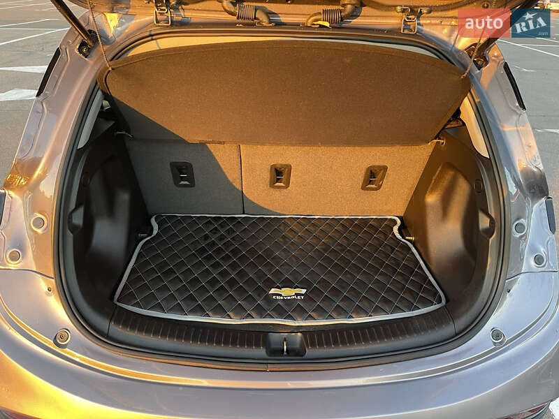 Хэтчбек Chevrolet Bolt EV 2023 в Одессе