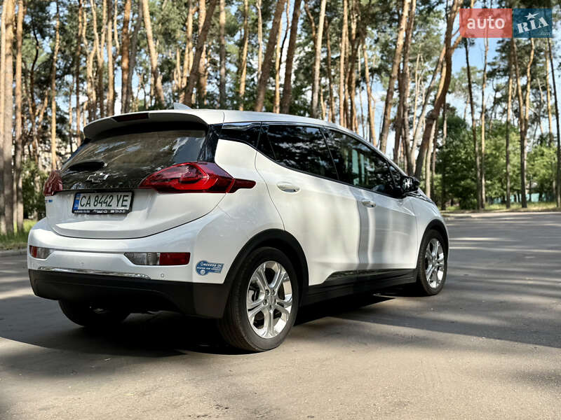 Хэтчбек Chevrolet Bolt EV 2021 в Черкассах фото 5 Хэтчбек Chevrolet Bolt EV 2021 в Черкассах