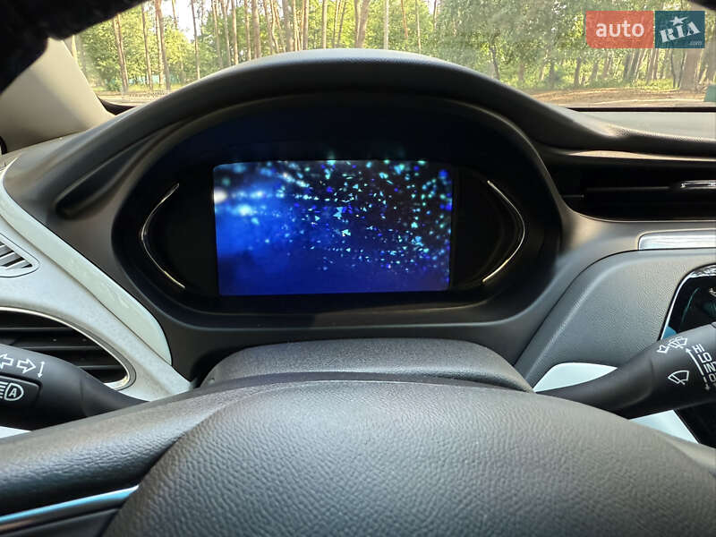 Хэтчбек Chevrolet Bolt EV 2021 в Черкассах фото 17 Хэтчбек Chevrolet Bolt EV 2021 в Черкассах