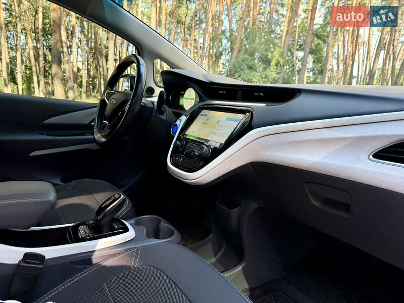 Хэтчбек Chevrolet Bolt EV 2021 в Черкассах фото 14 Хэтчбек Chevrolet Bolt EV 2021 в Черкассах