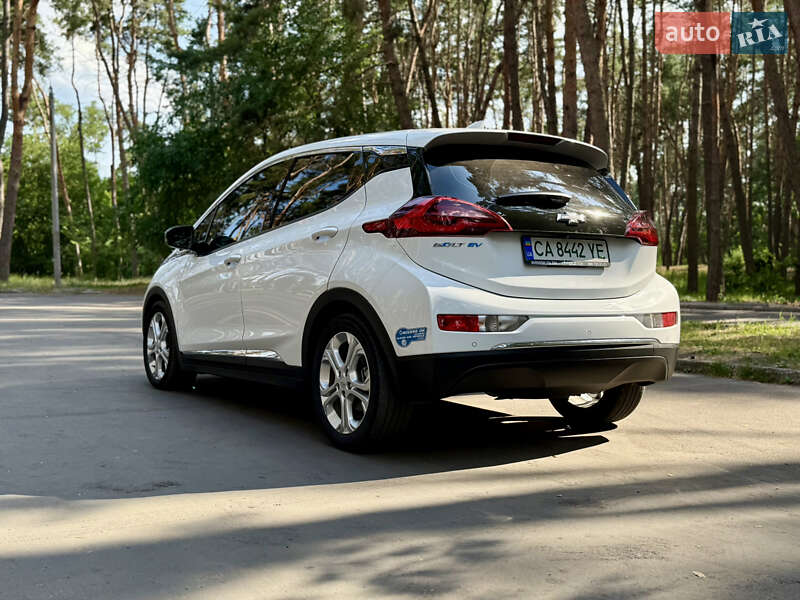 Хэтчбек Chevrolet Bolt EV 2021 в Черкассах фото 36 Хэтчбек Chevrolet Bolt EV 2021 в Черкассах