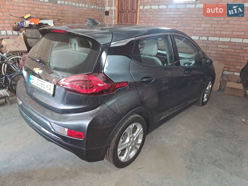 Хэтчбек Chevrolet Bolt EV 2020 в Решетиловке фото 5 Хэтчбек Chevrolet Bolt EV 2020 в Решетиловке