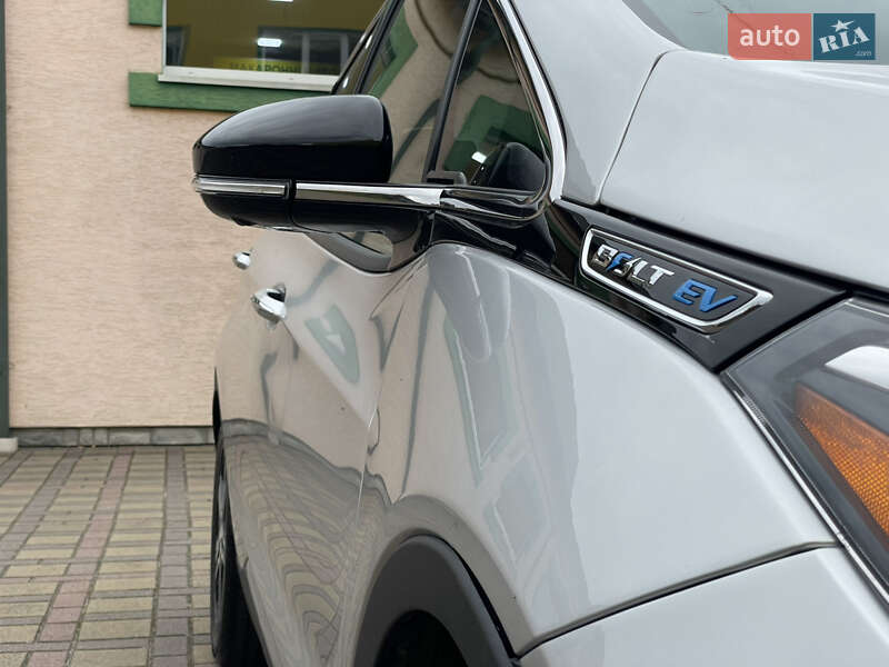 Хетчбек Chevrolet Bolt EV 2020 в Стрию