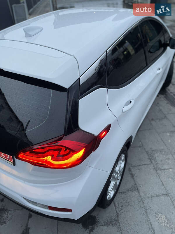 Хэтчбек Chevrolet Bolt EV 2021 в Львове фото 16 Хэтчбек Chevrolet Bolt EV 2021 в Львове