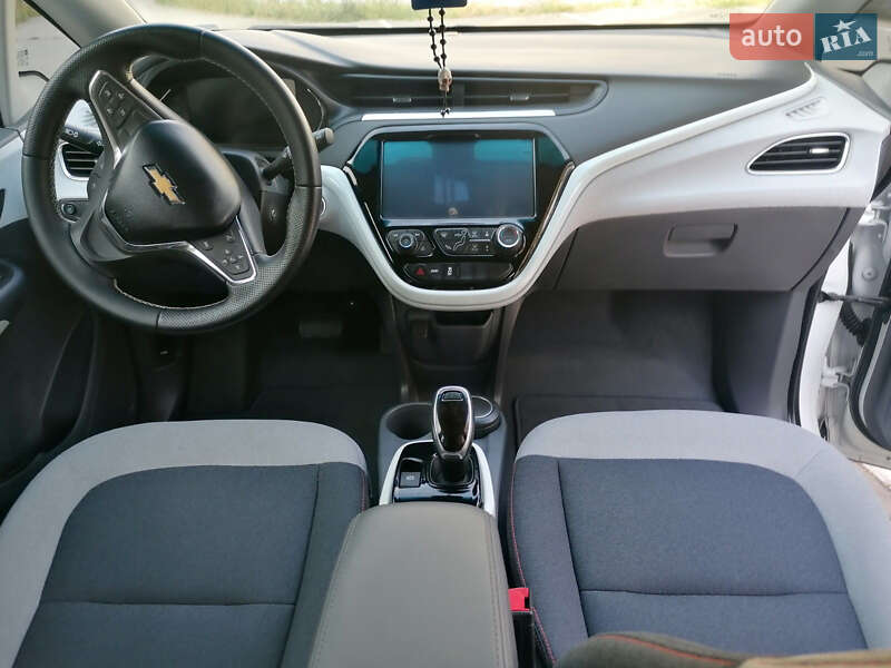 Хетчбек Chevrolet Bolt EV 2020 в Києві