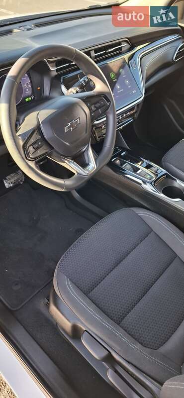 Хетчбек Chevrolet Bolt EV 2023 в Полтаві фото 10 Хетчбек Chevrolet Bolt EV 2023 в Полтаві