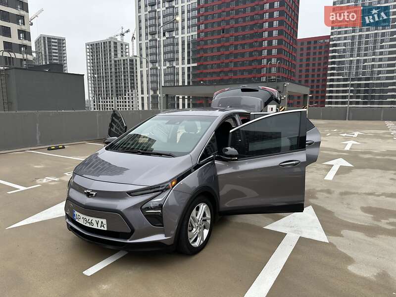 Хэтчбек Chevrolet Bolt EV 2022 в Киеве фото 29 Хэтчбек Chevrolet Bolt EV 2022 в Киеве