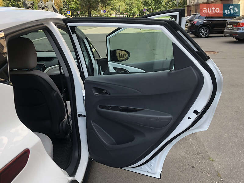 Хетчбек Chevrolet Bolt EV 2017 в Харкові