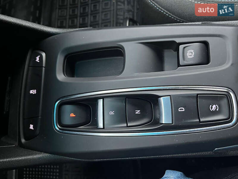 Хэтчбек Chevrolet Bolt EV 2023 в Киеве