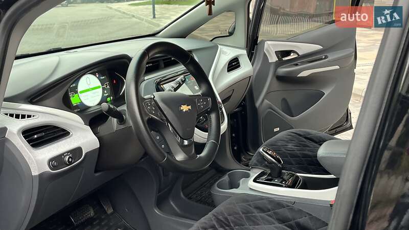 Хетчбек Chevrolet Bolt EV 2018 в Вишневому