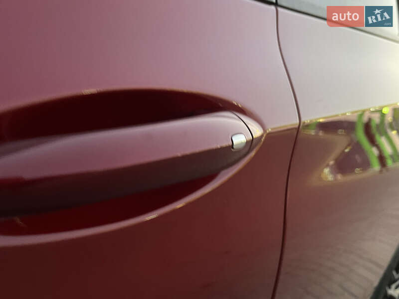 Хетчбек Chevrolet Bolt EV 2020 в Радивиліві