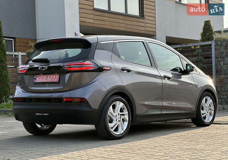 Хэтчбек Chevrolet Bolt EV 2023 в Стрые
