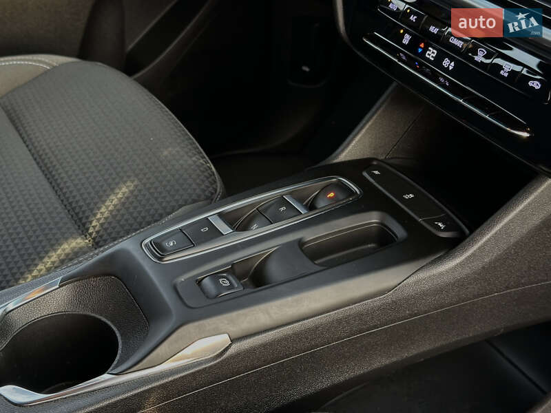 Хэтчбек Chevrolet Bolt EV 2023 в Стрые