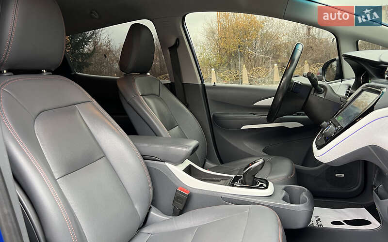 Хэтчбек Chevrolet Bolt EV 2019 в Львове фото 21 Хэтчбек Chevrolet Bolt EV 2019 в Львове