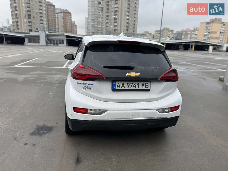 Хетчбек Chevrolet Bolt EV 2019 в Києві фото 11 Хетчбек Chevrolet Bolt EV 2019 в Києві