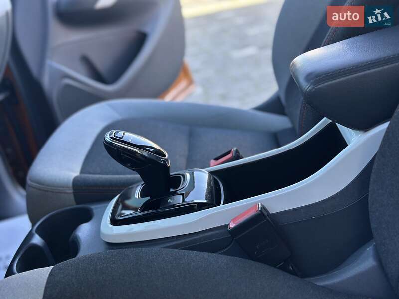 Хэтчбек Chevrolet Bolt EV 2017 в Трускавце
