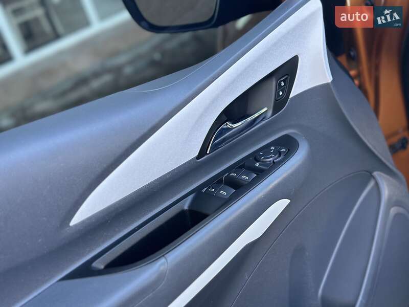 Хэтчбек Chevrolet Bolt EV 2017 в Трускавце