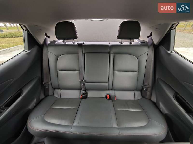 Хетчбек Chevrolet Bolt EV 2017 в Києві фото 7 Хетчбек Chevrolet Bolt EV 2017 в Києві