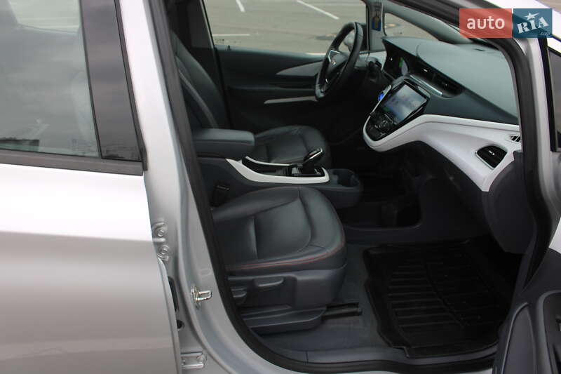 Хетчбек Chevrolet Bolt EV 2017 в Києві