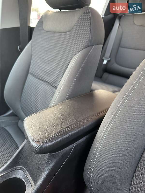 Хэтчбек Chevrolet Bolt EV 2022 в Белогородке фото 43 Хэтчбек Chevrolet Bolt EV 2022 в Белогородке