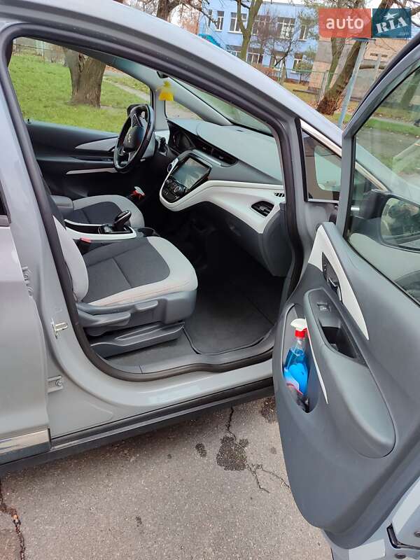 Хетчбек Chevrolet Bolt EV 2018 в Києві