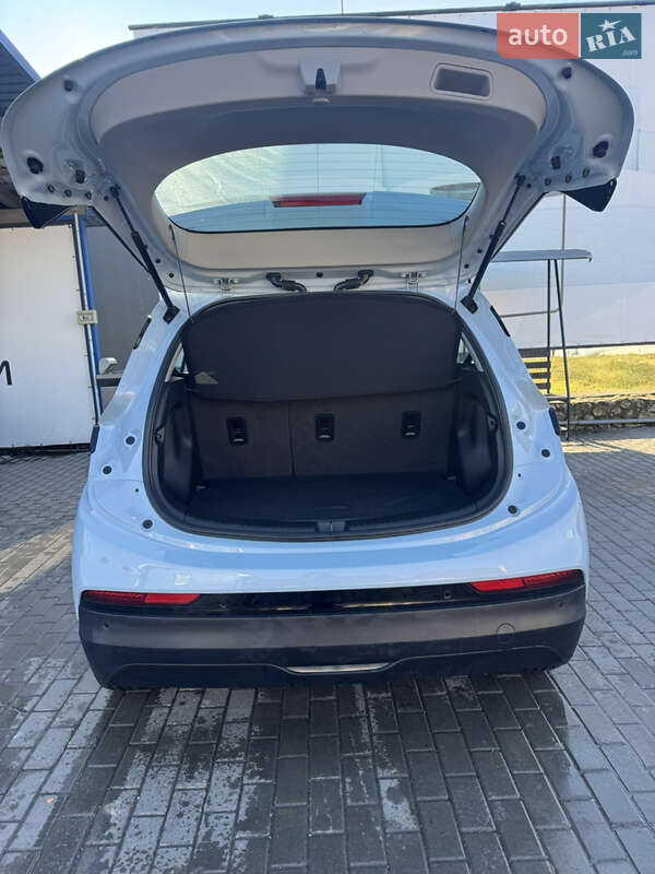 Хэтчбек Chevrolet Bolt EV 2023 в Тернополе
