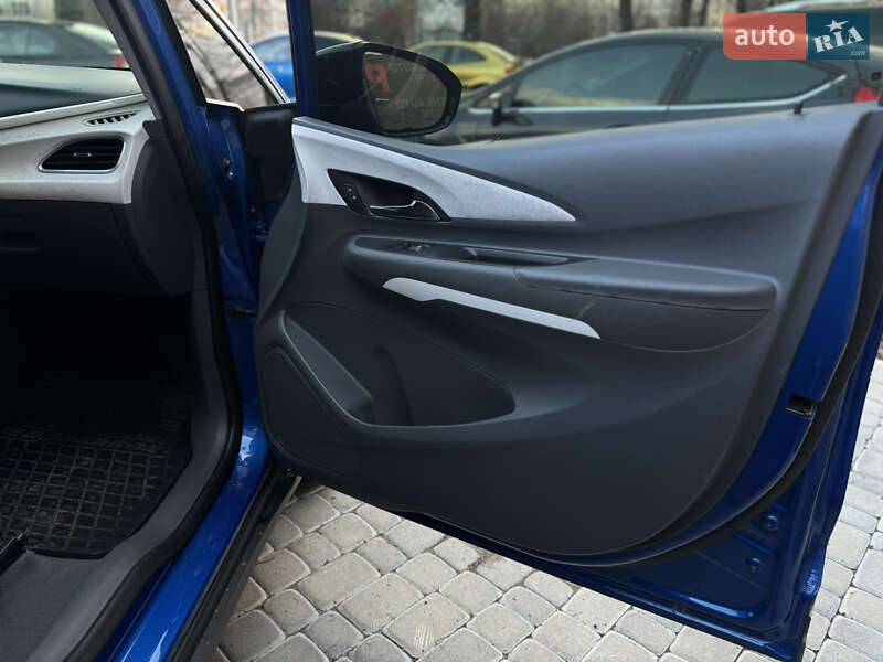 Хэтчбек Chevrolet Bolt EV 2017 в Виннице
