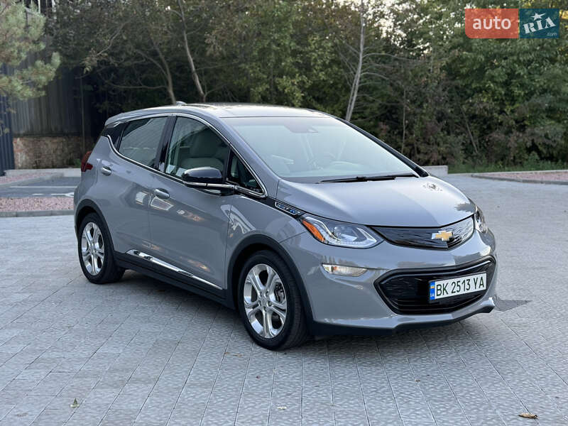 Хэтчбек Chevrolet Bolt EV 2021 в Ровно