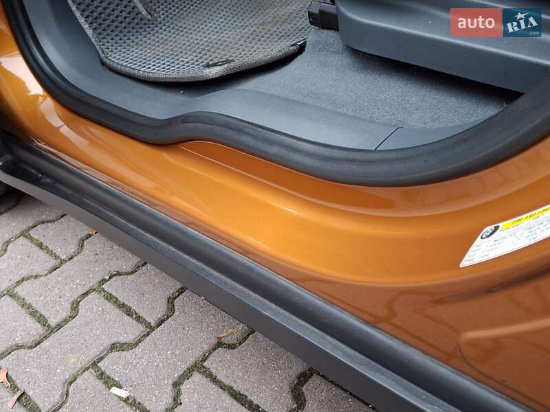 Хетчбек Chevrolet Bolt EV 2016 в Миргороді