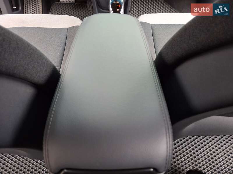 Хетчбек Chevrolet Bolt EV 2016 в Миргороді