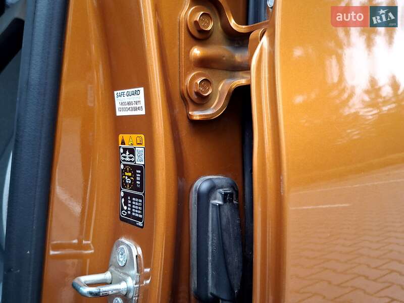 Хетчбек Chevrolet Bolt EV 2016 в Миргороді