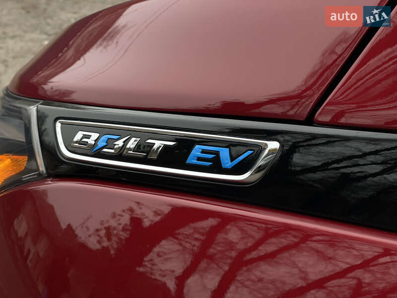Хетчбек Chevrolet Bolt EV 2017 в Кам'янському