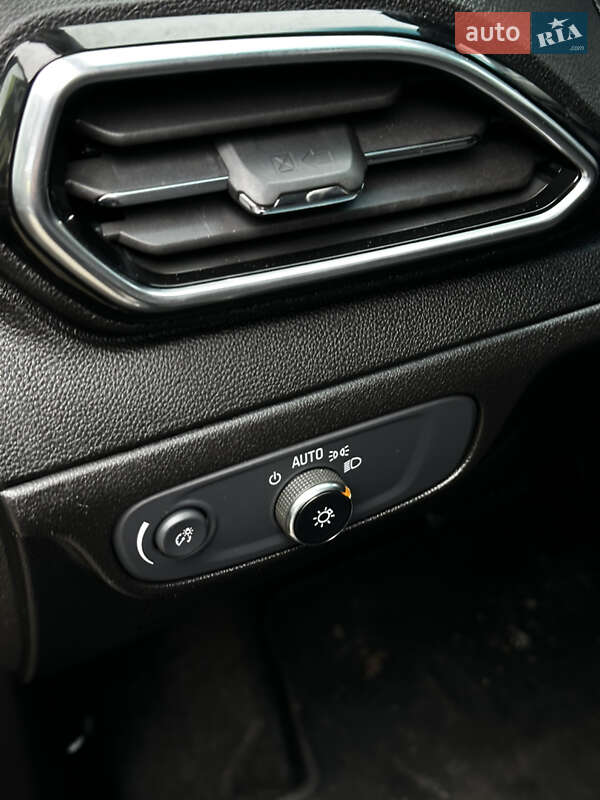 Хетчбек Chevrolet Bolt EV 2022 в Львові фото 9 Хетчбек Chevrolet Bolt EV 2022 в Львові