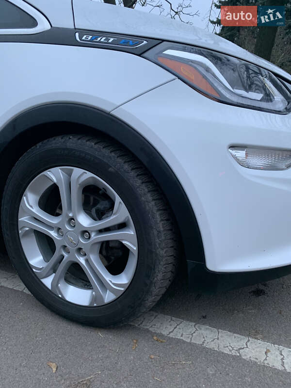 Хэтчбек Chevrolet Bolt EV 2017 в Коростене