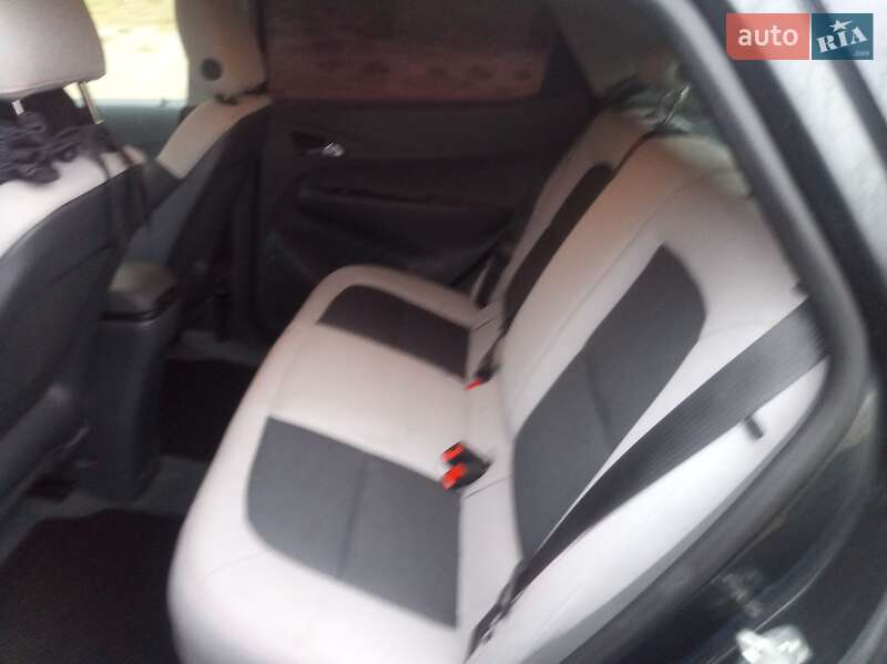 Хетчбек Chevrolet Bolt EV 2020 в Рівному