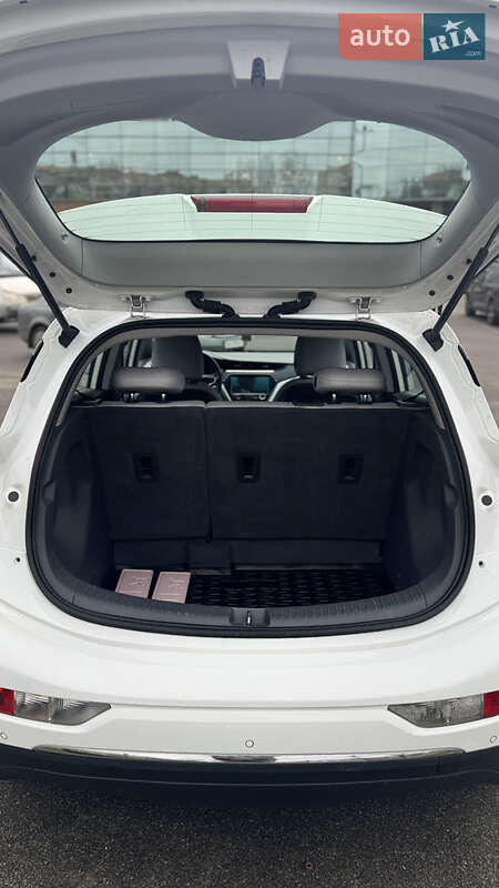 Хэтчбек Chevrolet Bolt EV 2018 в Киеве фото 18 Хэтчбек Chevrolet Bolt EV 2018 в Киеве