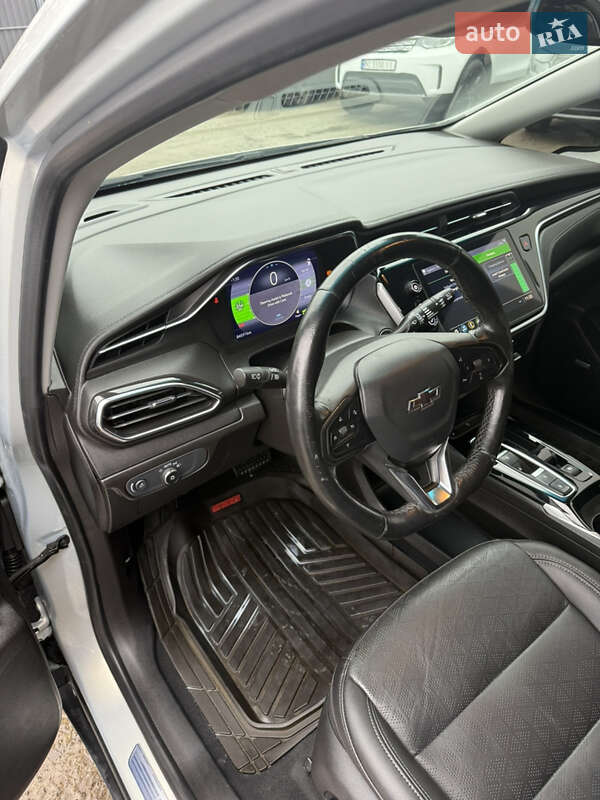 Хэтчбек Chevrolet Bolt EV 2022 в Львове фото 11 Хэтчбек Chevrolet Bolt EV 2022 в Львове