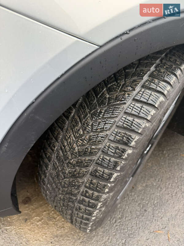 Хэтчбек Chevrolet Bolt EV 2022 в Львове фото 15 Хэтчбек Chevrolet Bolt EV 2022 в Львове