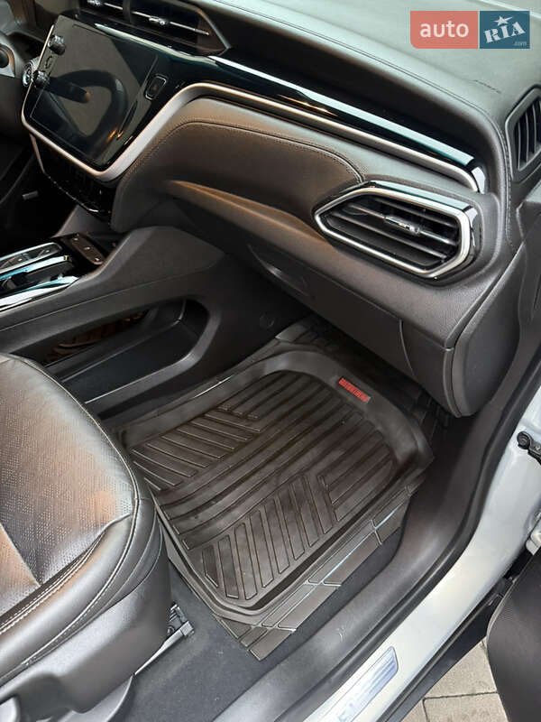Хэтчбек Chevrolet Bolt EV 2022 в Львове фото 16 Хэтчбек Chevrolet Bolt EV 2022 в Львове